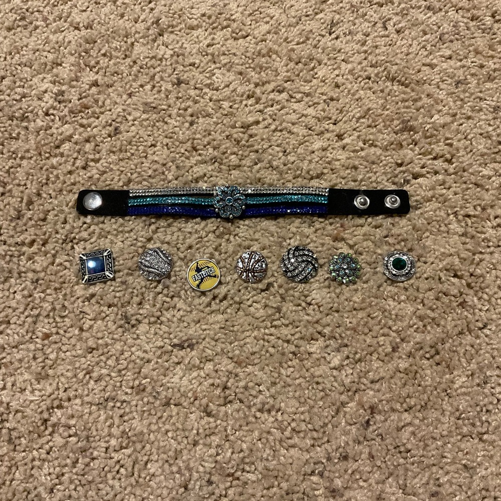 Blue and Black Beaded Bracelet with Snap Buttons